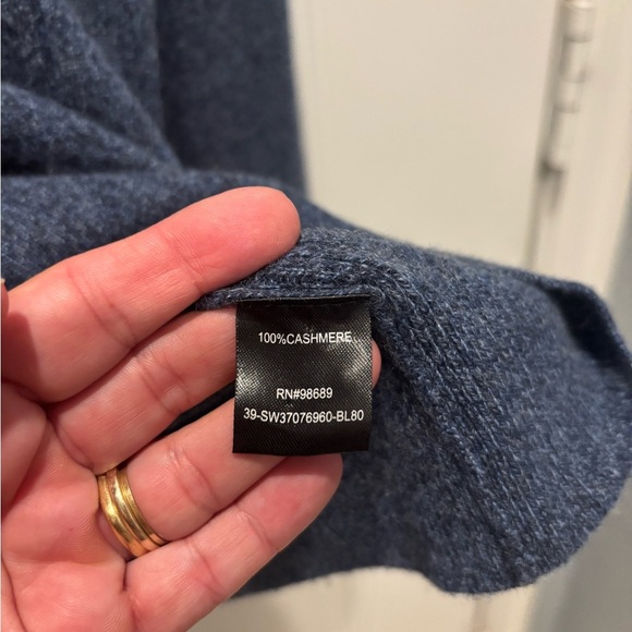 Todd Snyder Premium Cashmere  Turtleneck - Picture 5 of 5